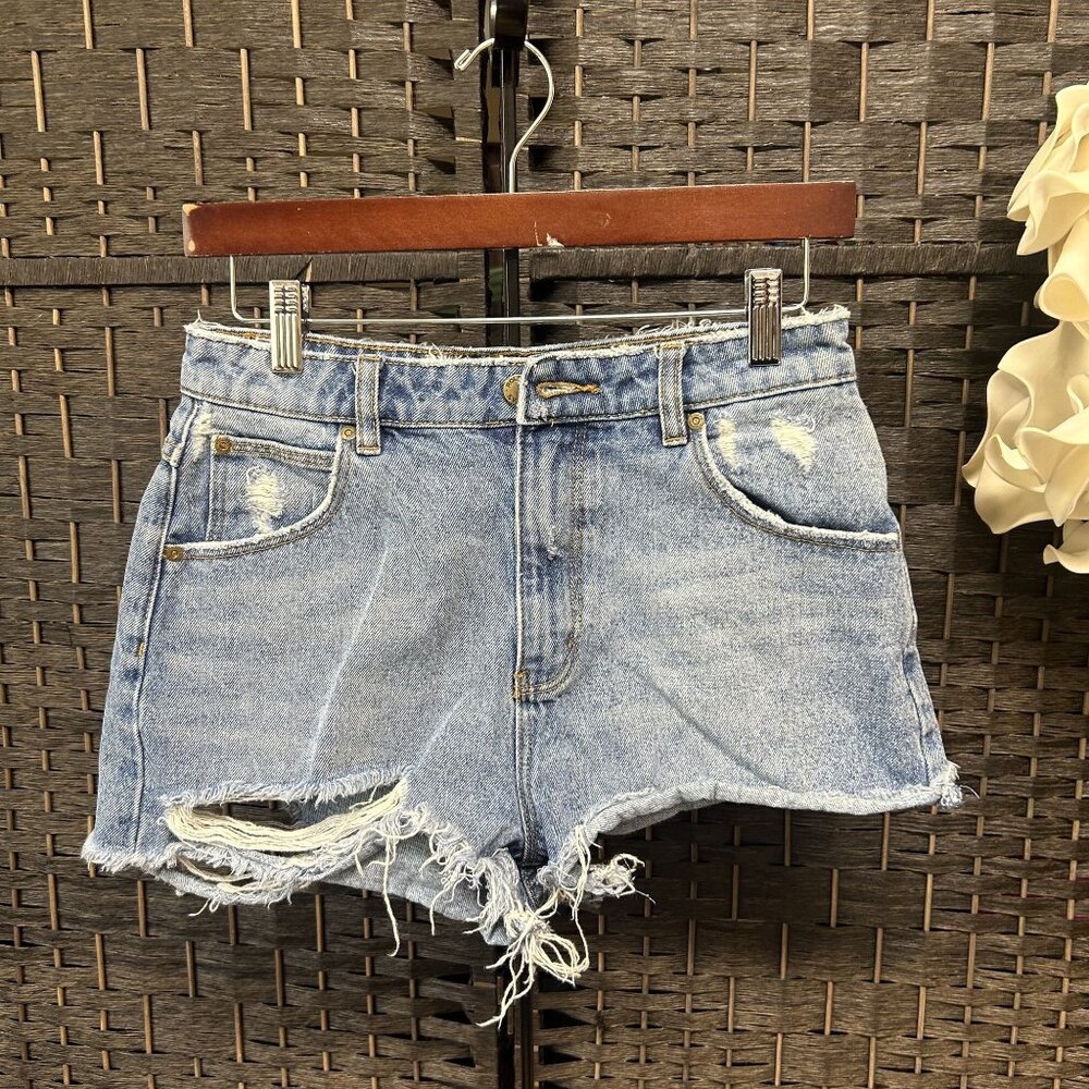 Rolla’s Distressed Denim Cutt-off Short Style Duster Size 27